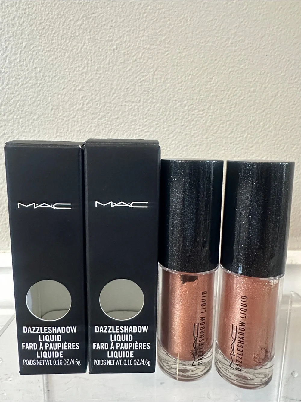 MAC Cosmetics Liquid Dazzleshadow in Beam Time - two